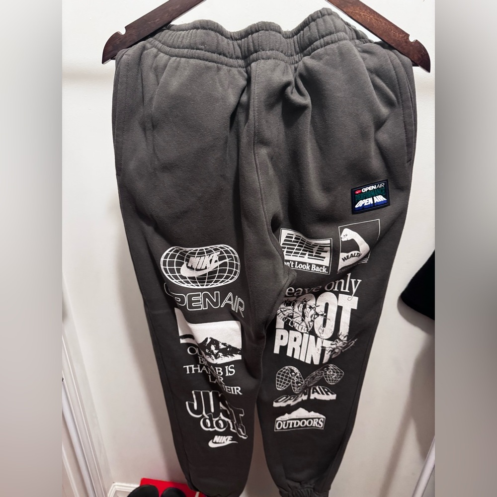 NSW CLUB FLEECE JOGGERS
MENS SWEATPANTS XL